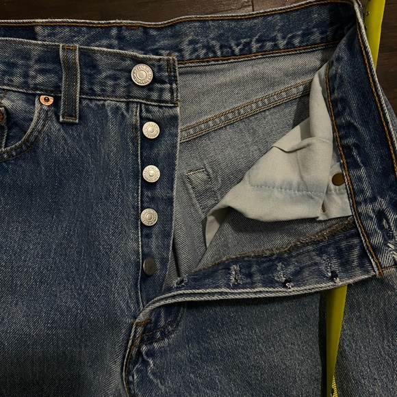 Levi’s 501 high rise shorts - Picture 3 of 6